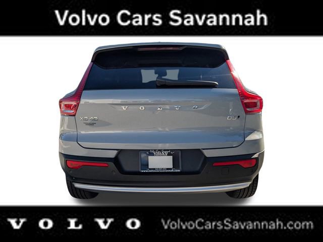 Certified 2025 Volvo XC40 B5 Core image 6