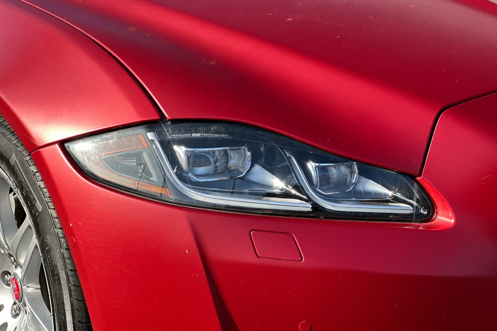 Used 2019 Jaguar XJ R-Sport image 11