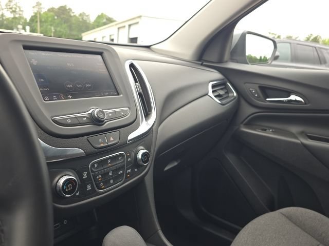 Used 2024 Chevrolet Equinox LT w/ LPO, Floor Liner Package FWD image 26