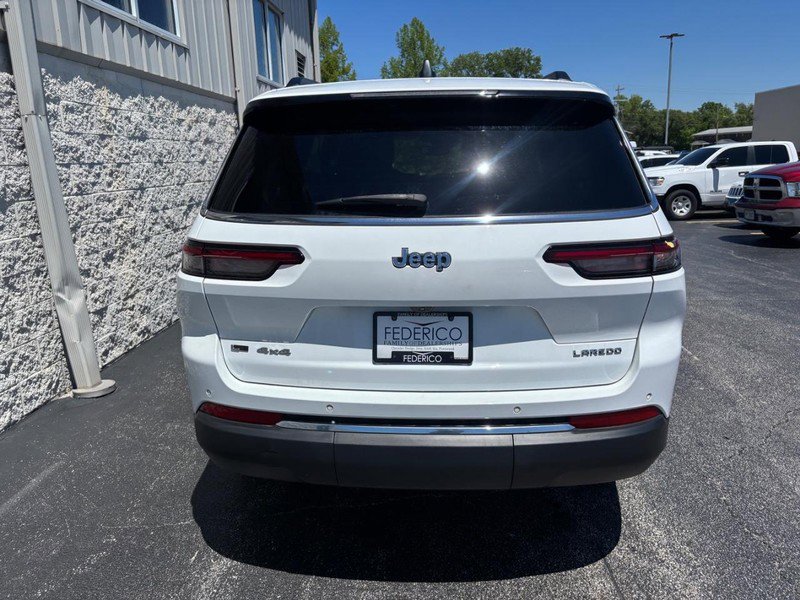 Used 2022 Jeep Grand Cherokee L Laredo w/ Luxury Tech Group I AWD/4WD image 4