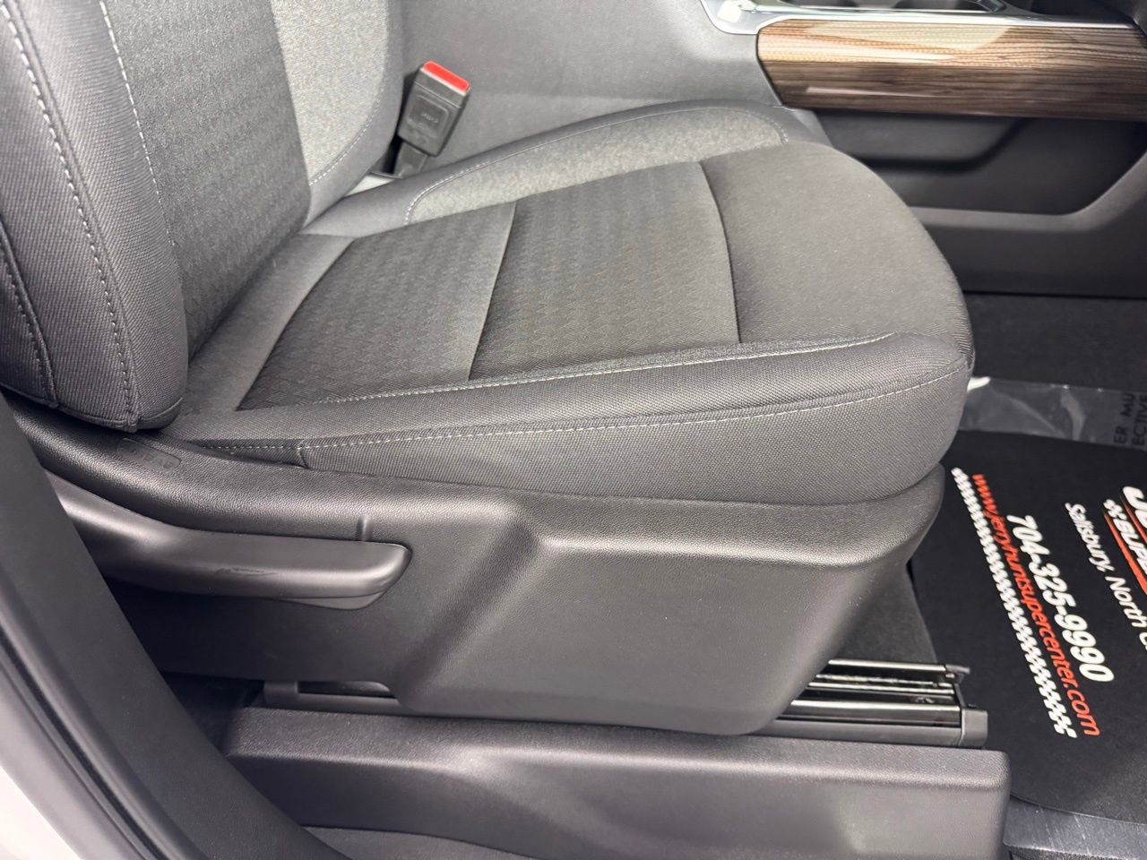 Used 2025 Chevrolet Silverado 1500 LT Trail Boss w/ Convenience Package II image 28