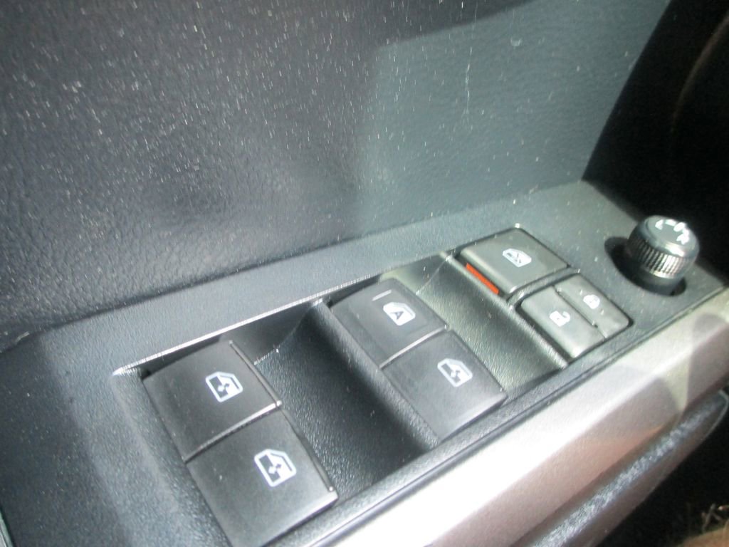 Used 2019 Toyota Tacoma SR5 AWD/4WD image 26