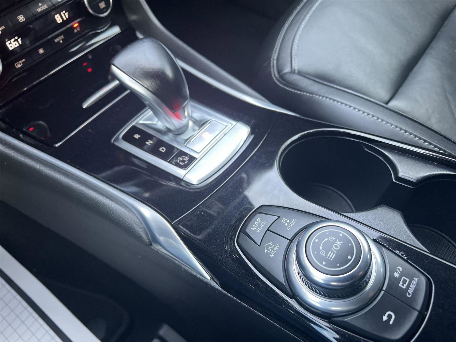 Used 2018 INFINITI QX30 Premium w/ Cargo Package image 19