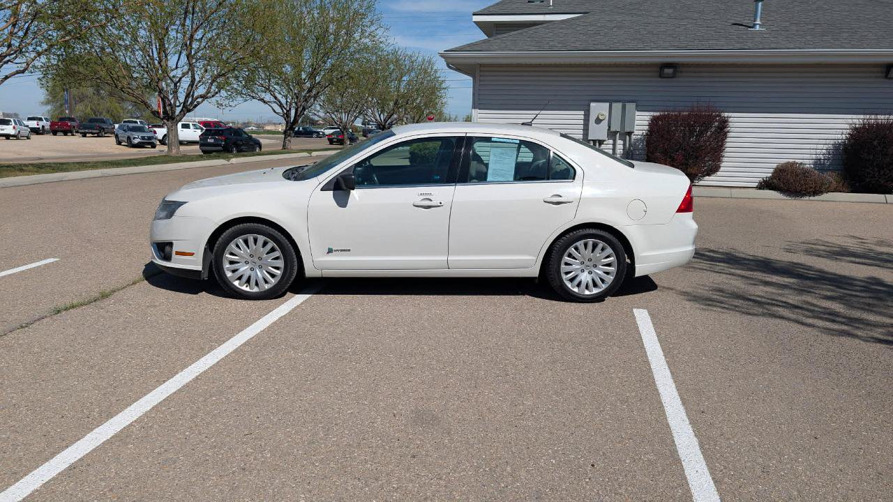 Used 2012 Ford Fusion Hybrid FWD image 2