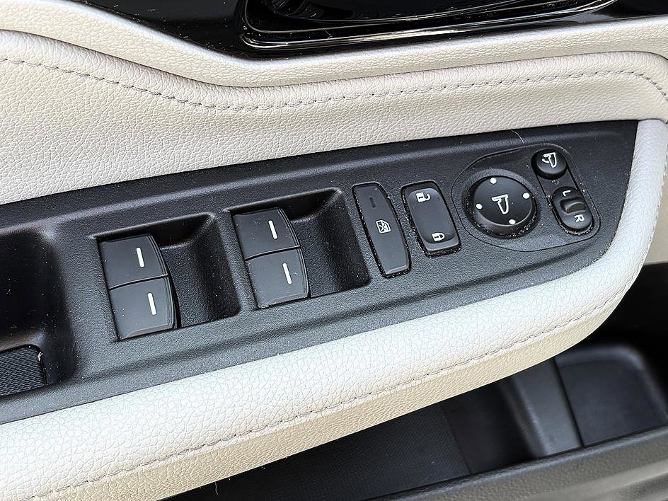 Used 2022 Honda Odyssey Elite image 19