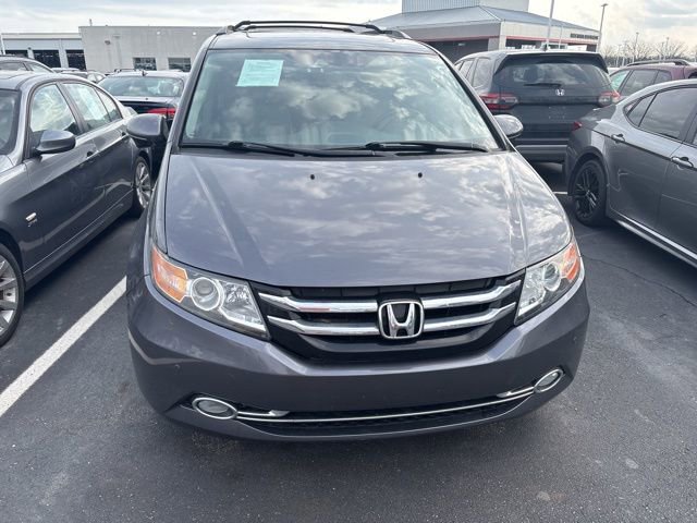 Used 2017 Honda Odyssey Touring image 2