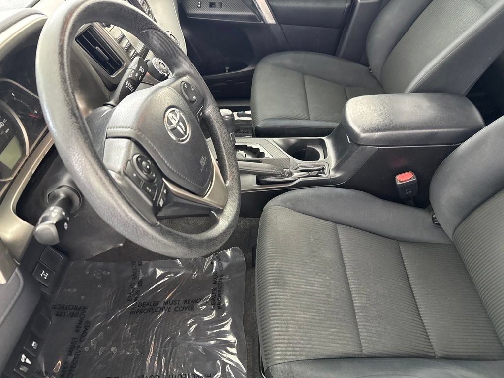 Used 2015 Toyota RAV4 LE AWD/4WD image 22
