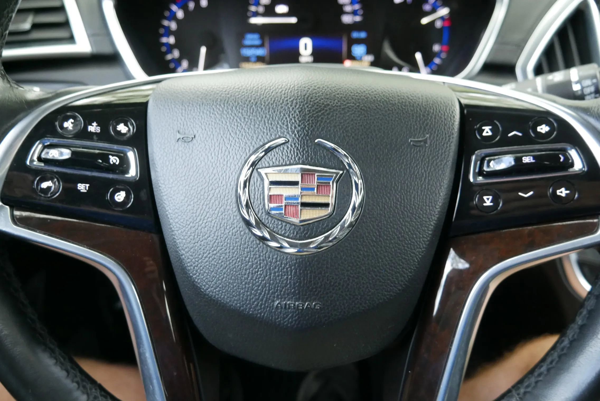 Used 2015 Cadillac SRX Performance w/ Driver Awareness Package FWD image 22