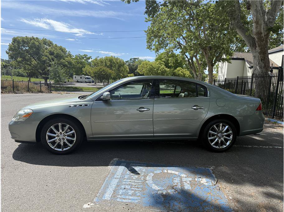 Used 2007 Buick Lucerne CXS w/ Driver Confidence Package FWD image 4