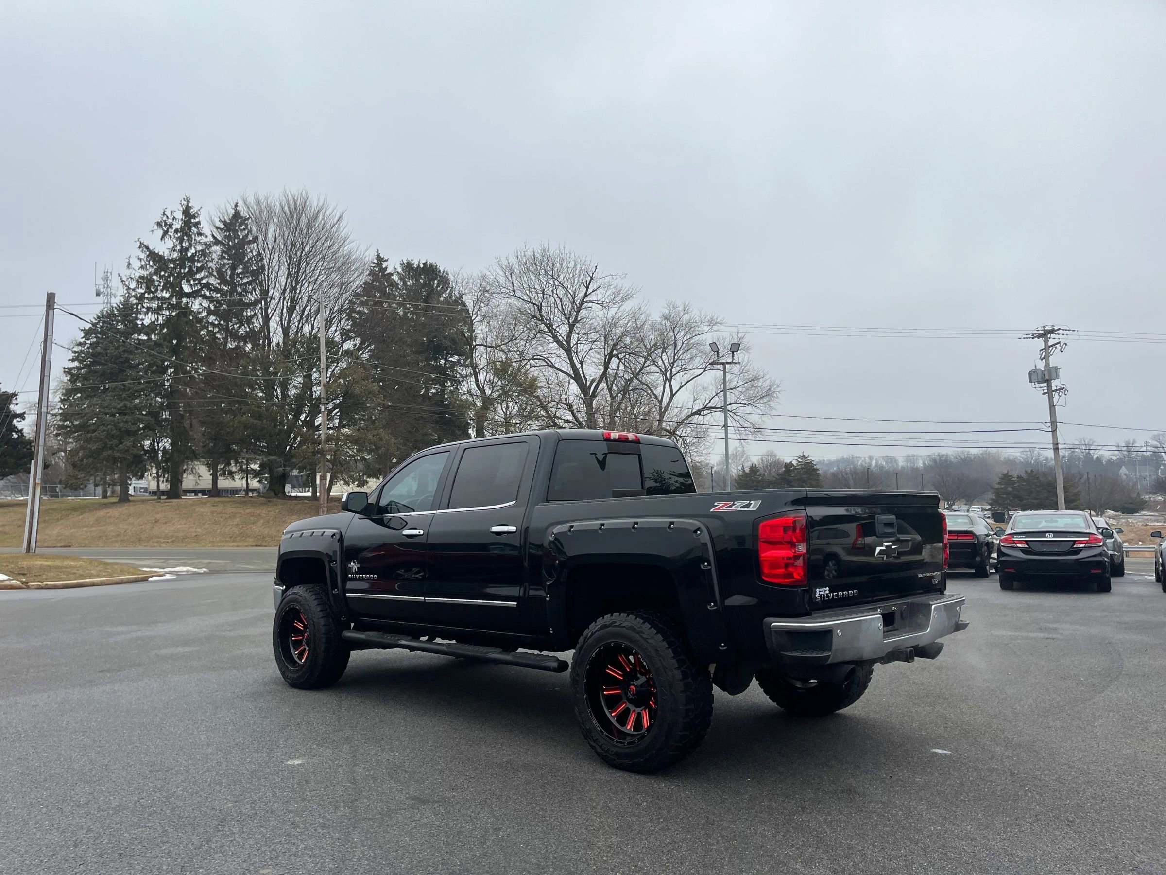 Used 2015 Chevrolet Silverado 1500 LTZ Z71 w/ LTZ Plus Package image 32