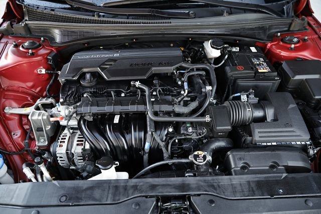 Used 2023 Hyundai Elantra SEL w/ Preferred Accessory Package image 28