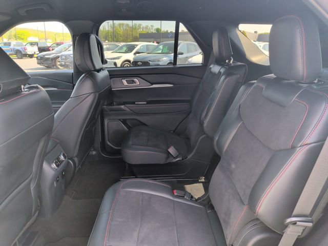 Used 2025 Ford Explorer ST AWD/4WD image 6