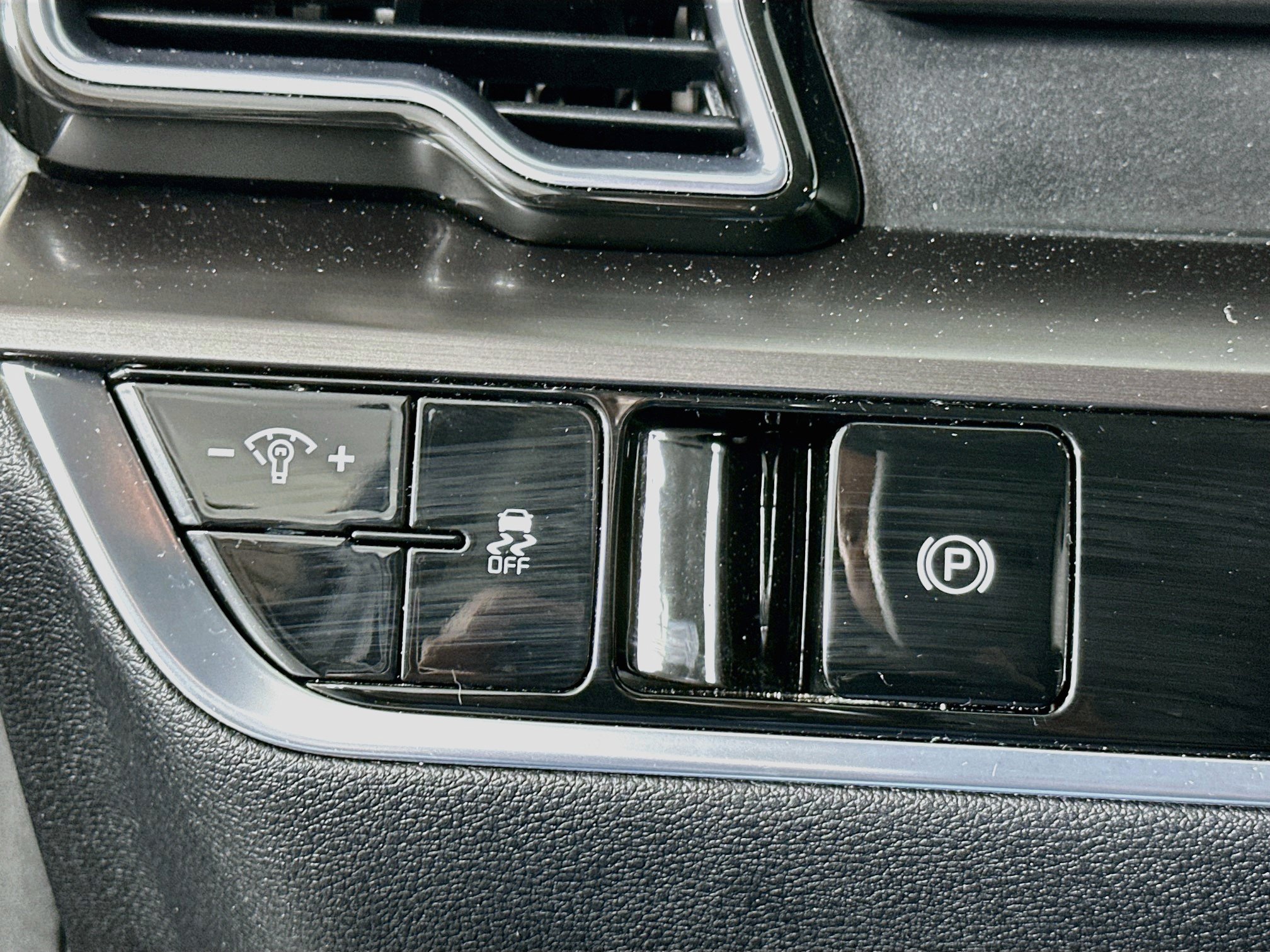 Used 2023 Kia Sportage EX FWD image 17