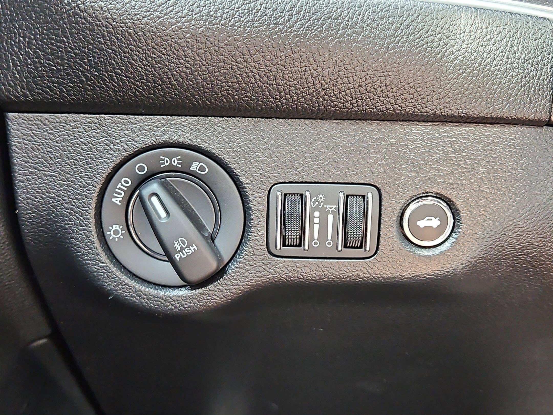 Used 2022 Dodge Challenger GT image 22