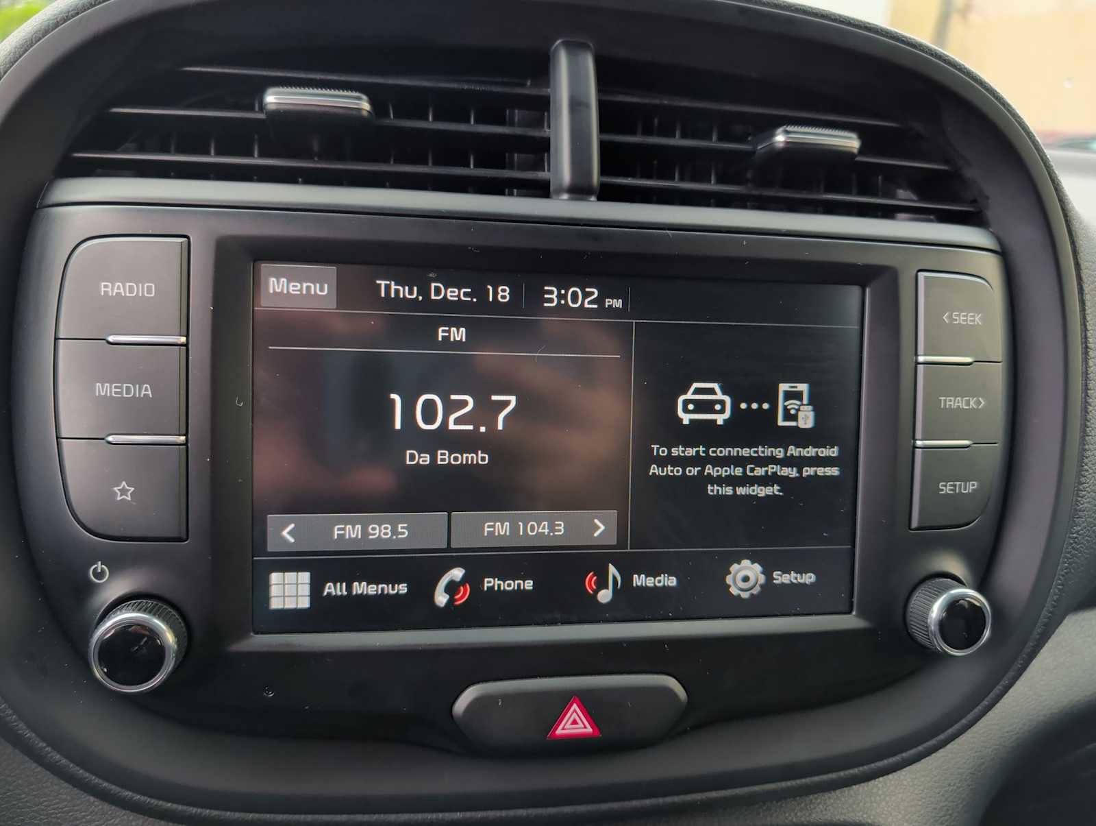 Used 2023 Kia Soul LX w/ LX Technology Package image 12