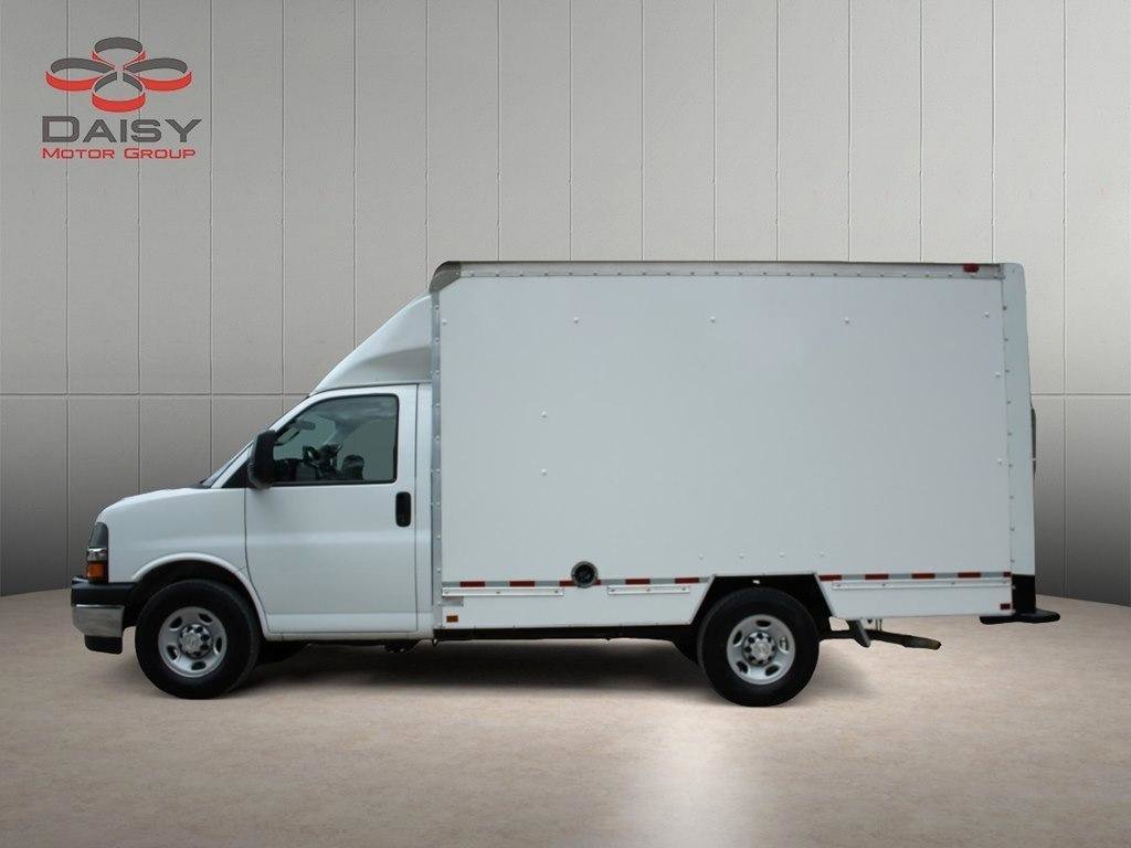 Used 2020 Chevrolet Express 3500 w/ Power Convenience Package image 8