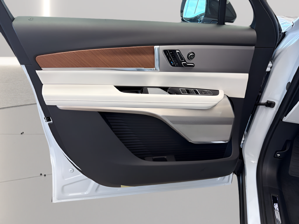 New 2027 Cadillac Vistiq Sport w/ LPO, Floor Liner Package AWD/4WD image 12