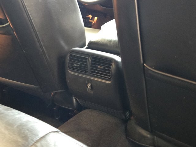 Used 2009 Lincoln Town Car Signature Limited RWD image 9