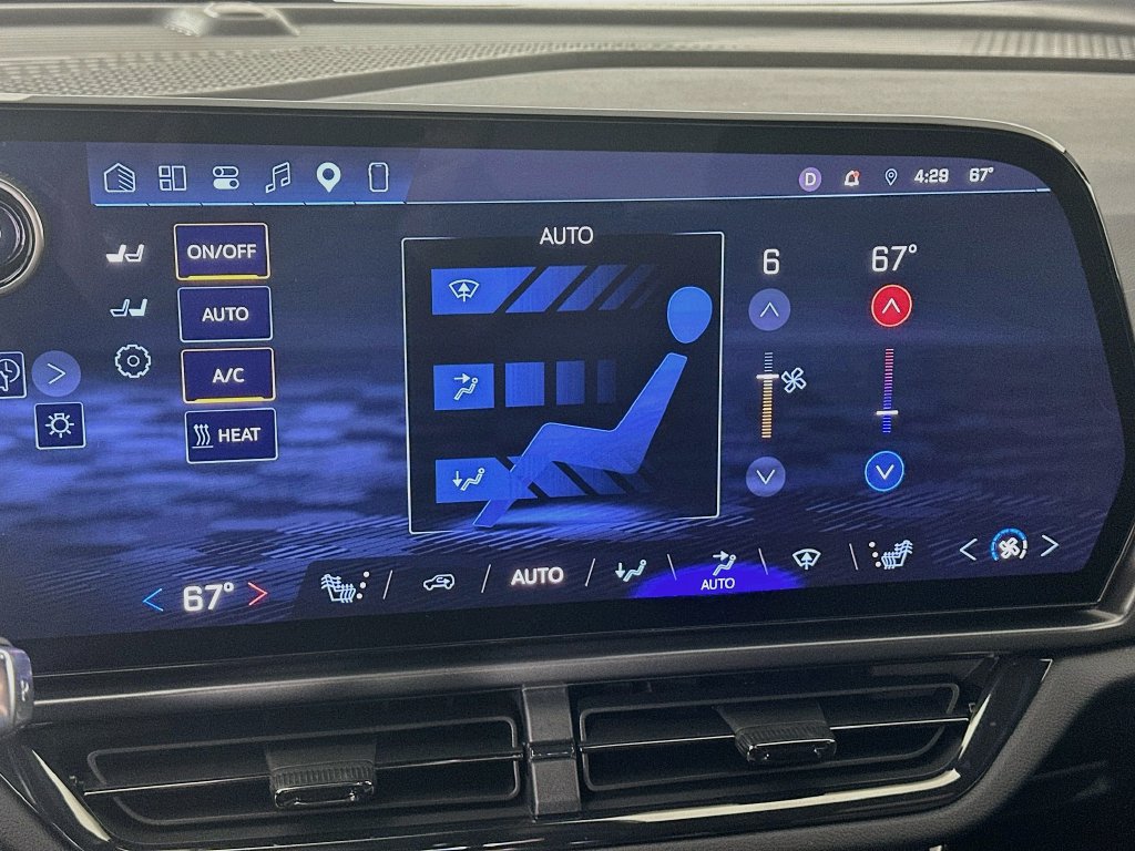 Used 2026 Chevrolet Equinox EV RS AWD/4WD image 19
