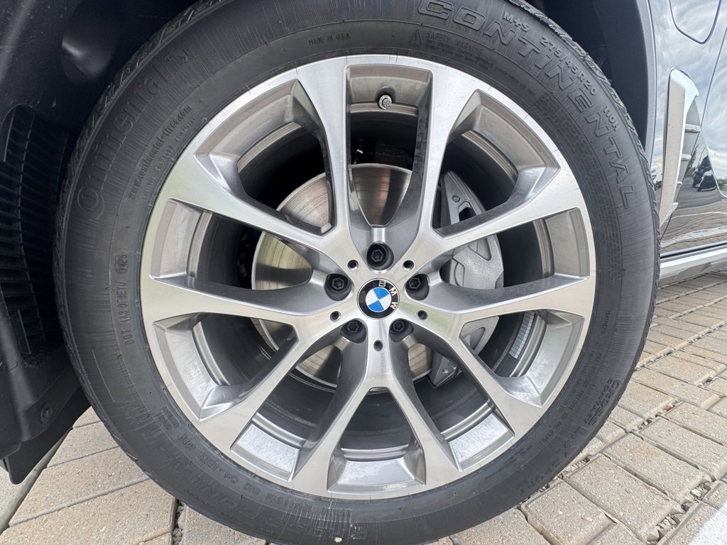 Used 2026 BMW X5 xDrive50e w/ Premium Package image 7