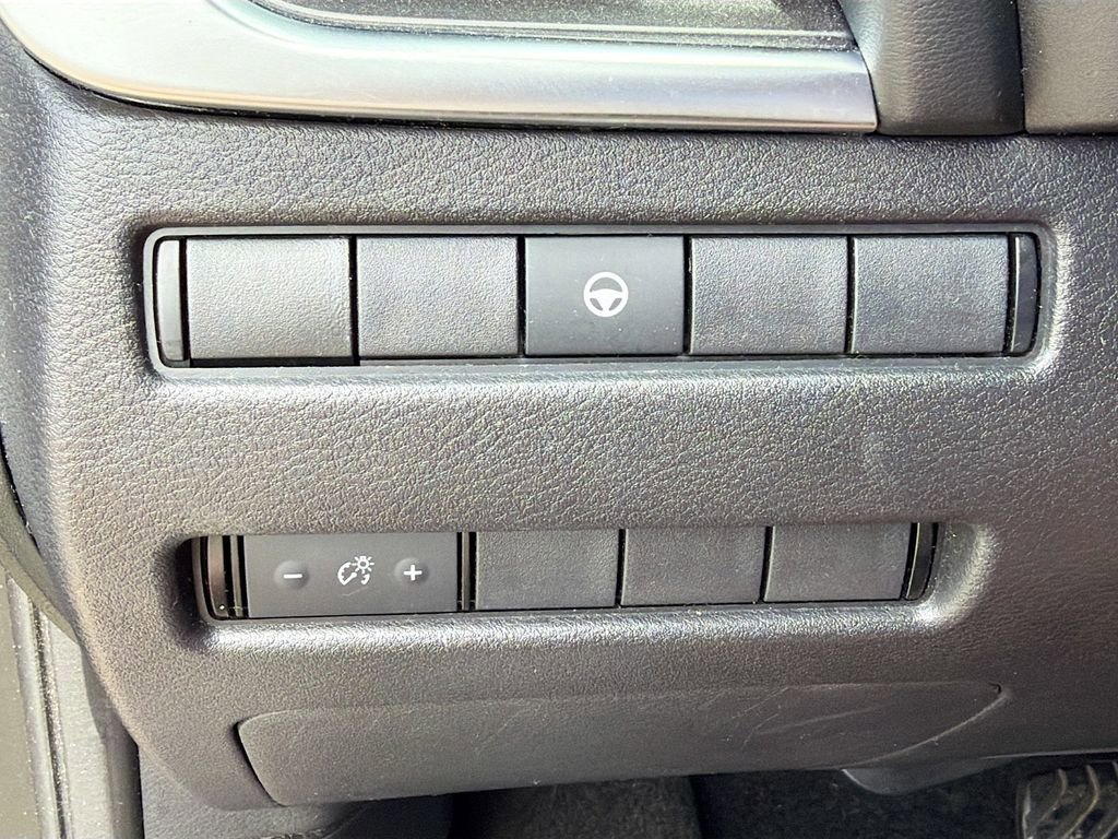 Used 2021 Nissan Rogue SV FWD image 22