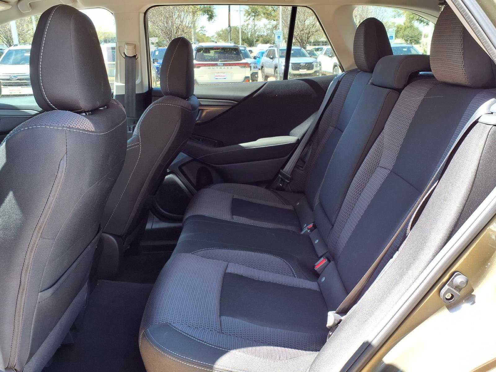 Certified 2025 Subaru Outback Premium w/ Popular Package #1A image 17