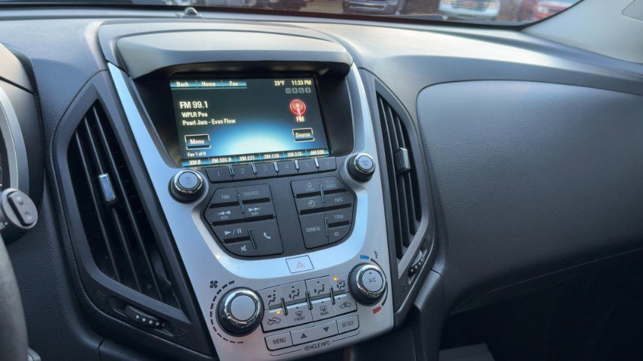 Used 2017 Chevrolet Equinox LS image 16