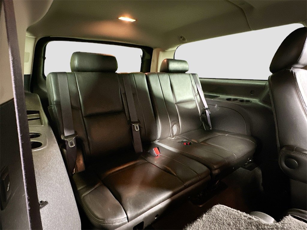 Used 2013 GMC Yukon XL Denali image 29