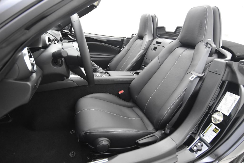 New 2026 MAZDA MX-5 Miata Grand Touring w/ Weather Package RWD image 25