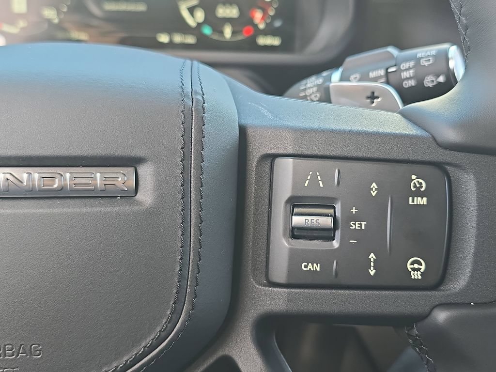 New 2026 Land Rover Defender 110 V8 AWD/4WD image 18