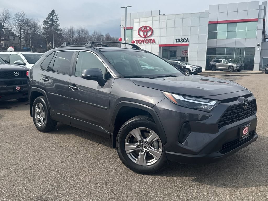 Used 2025 Toyota RAV4 XLE w/ Convenience Package image 1