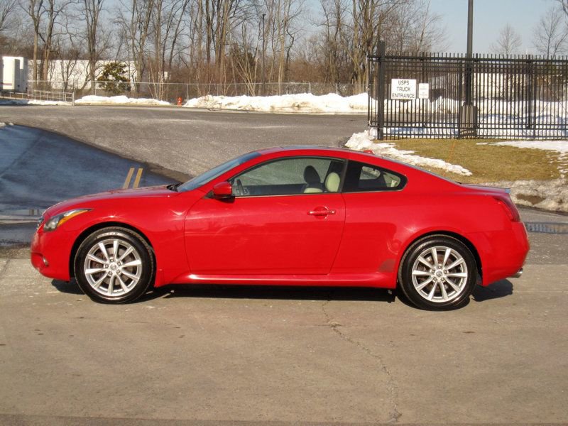 Used 2011 INFINITI G37 x Coupe w/ Premium Pkg image 6