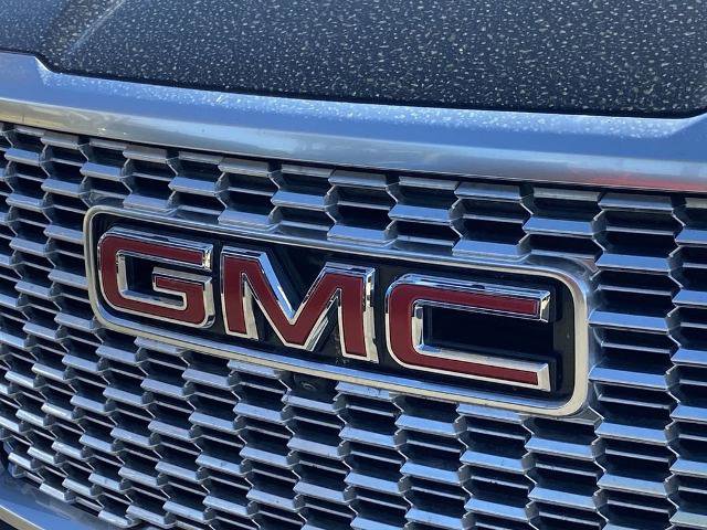 Used 2021 GMC Yukon Denali w/ Denali Premium Package image 27