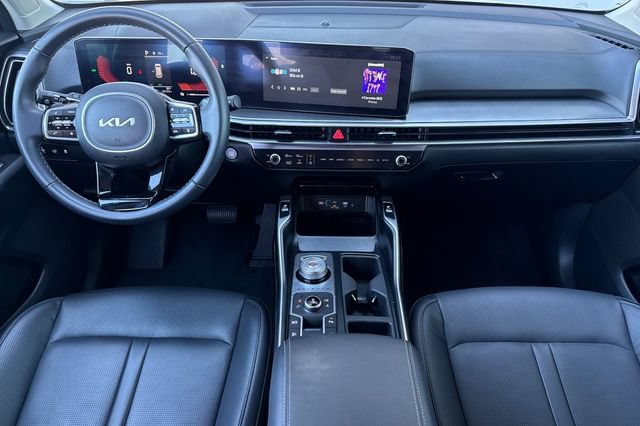 Certified 2025 Kia Sorento EX AWD/4WD image 18