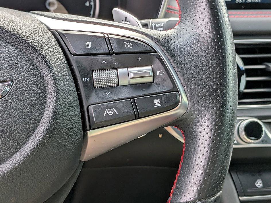 Used 2023 Genesis G70 3.3T w/ Sport Prestige Package image 17