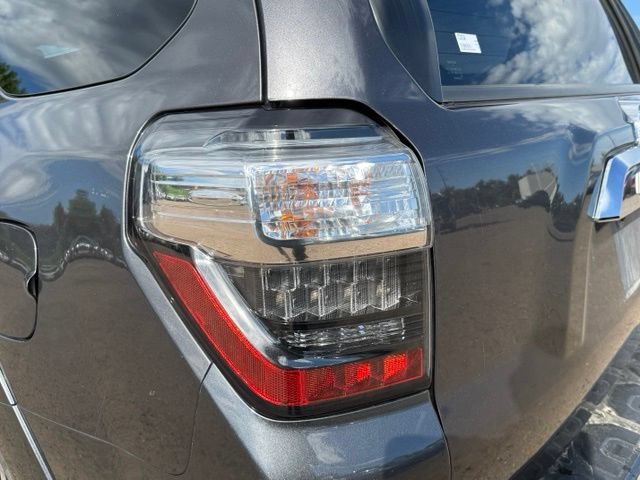 Used 2016 Toyota 4Runner Limited AWD/4WD image 11