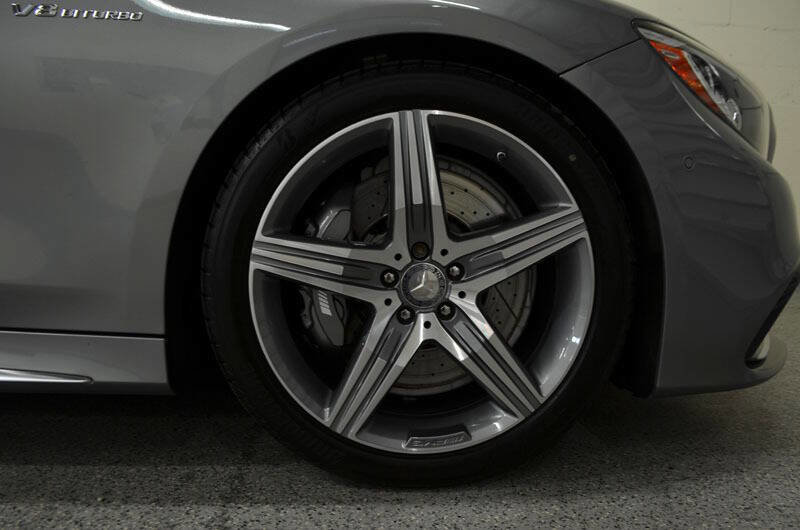 Used 2015 Mercedes-Benz S 63 AMG 4MATIC Coupe image 26
