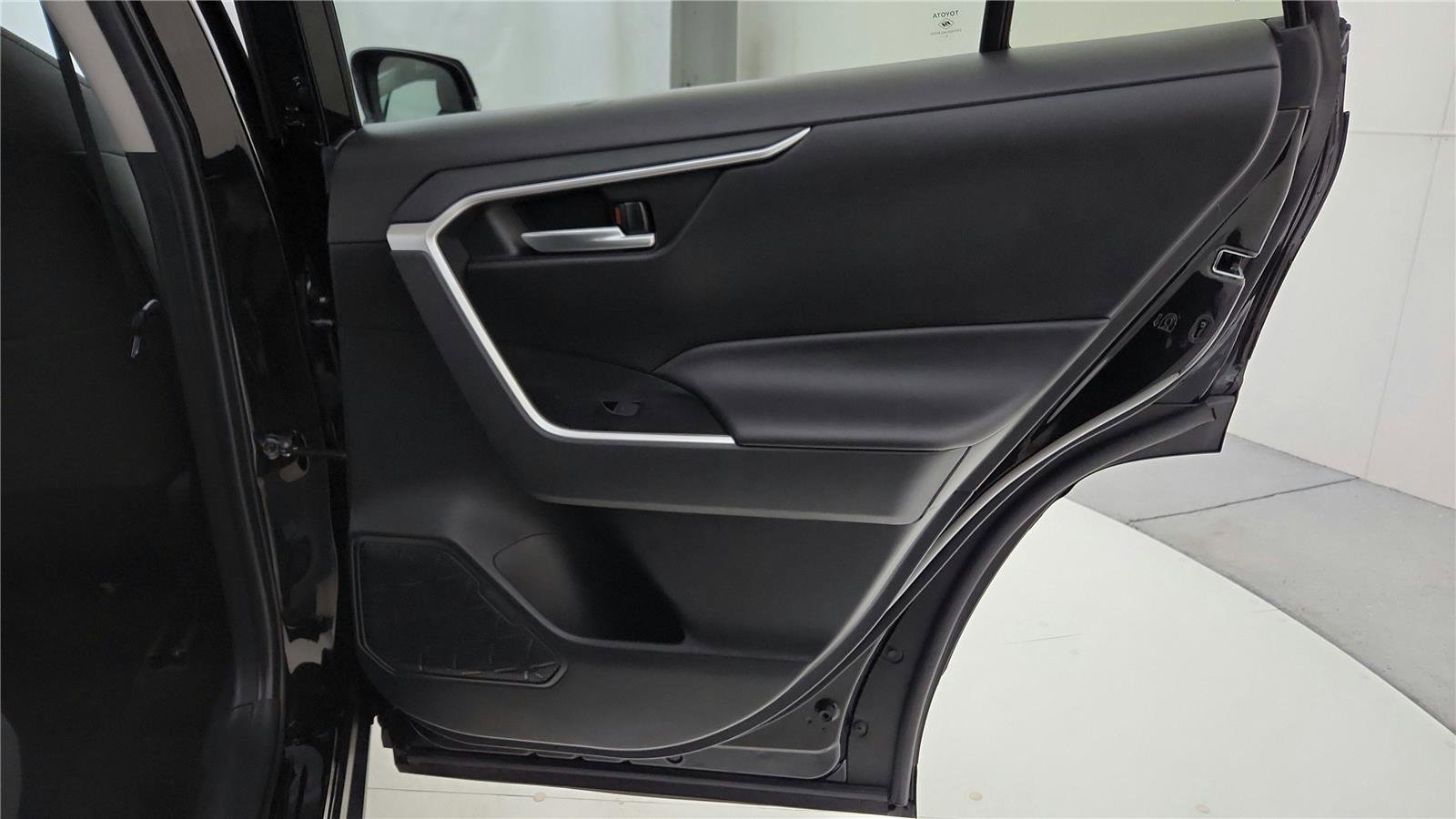 Used 2024 Toyota RAV4 AWD Hybrid image 16