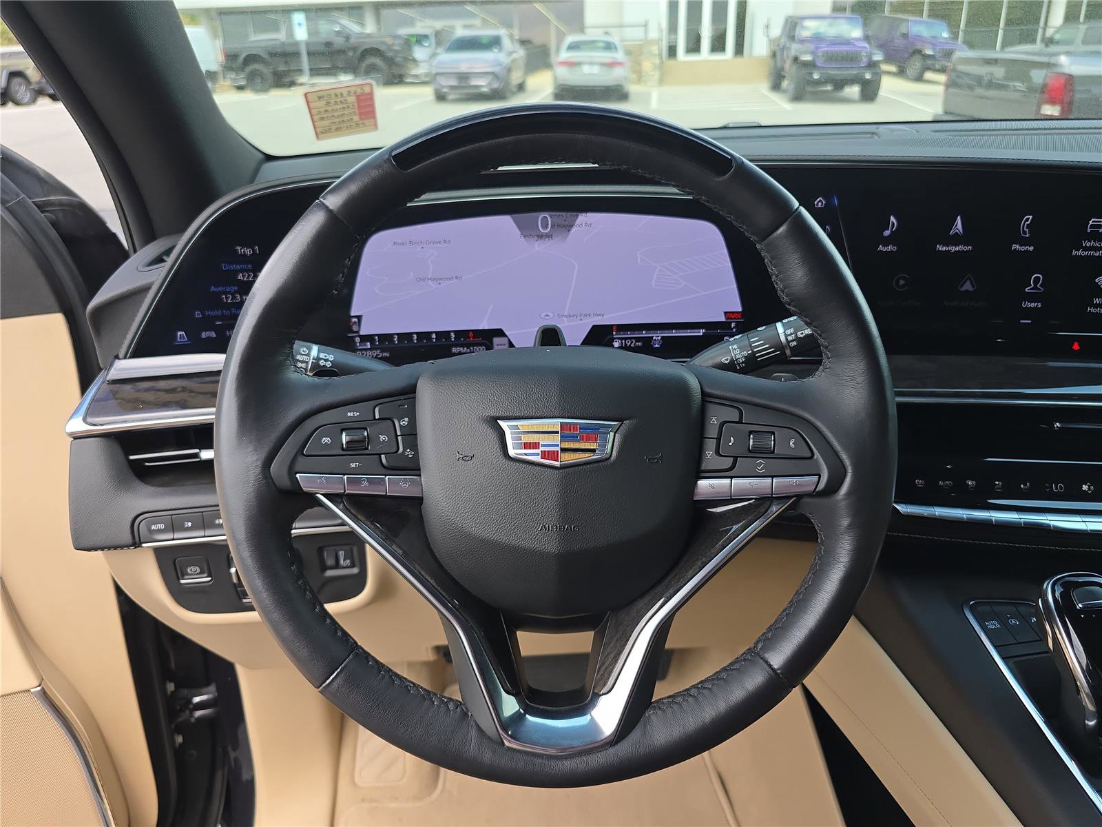 Used 2023 Cadillac Escalade Premium Luxury w/ Performance Package AWD/4WD image 31