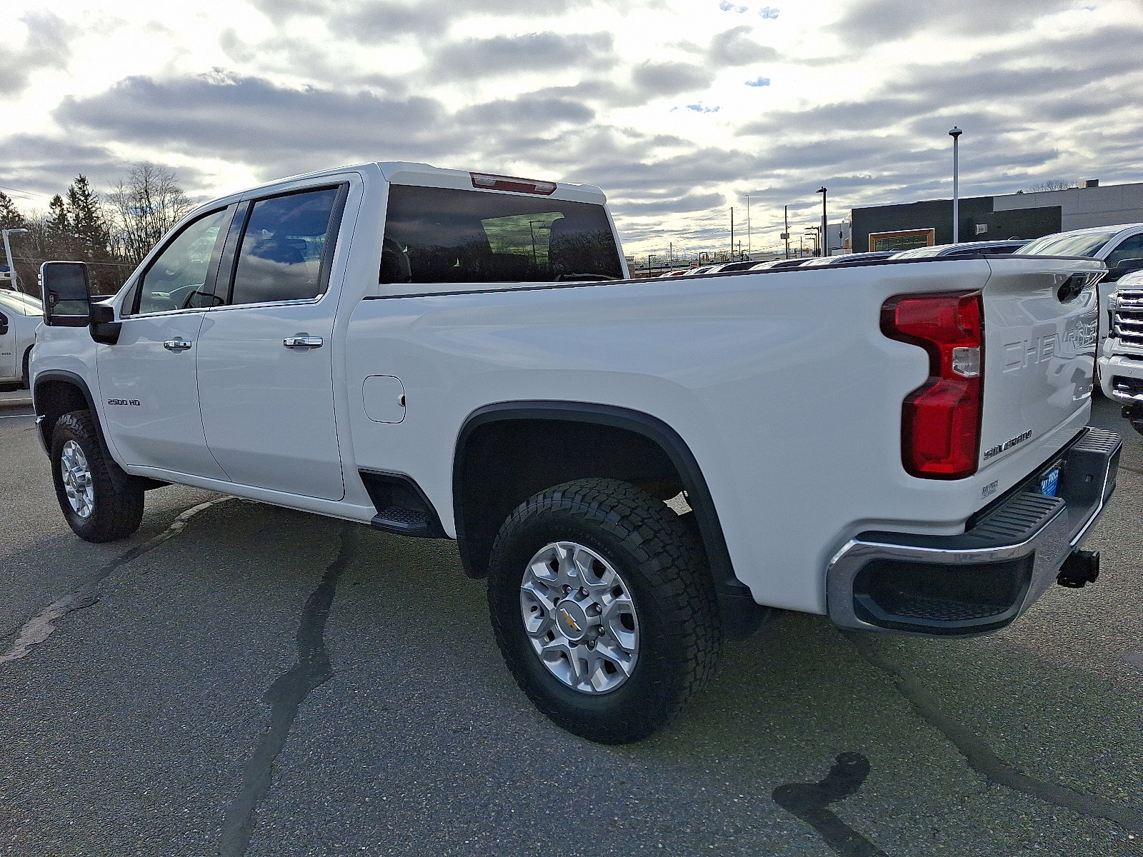 Used 2023 Chevrolet Silverado 2500 LTZ image 4