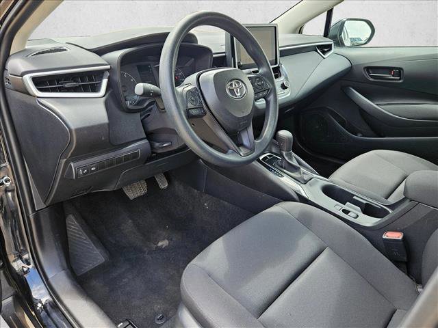 Used 2025 Toyota Corolla LE FWD image 10