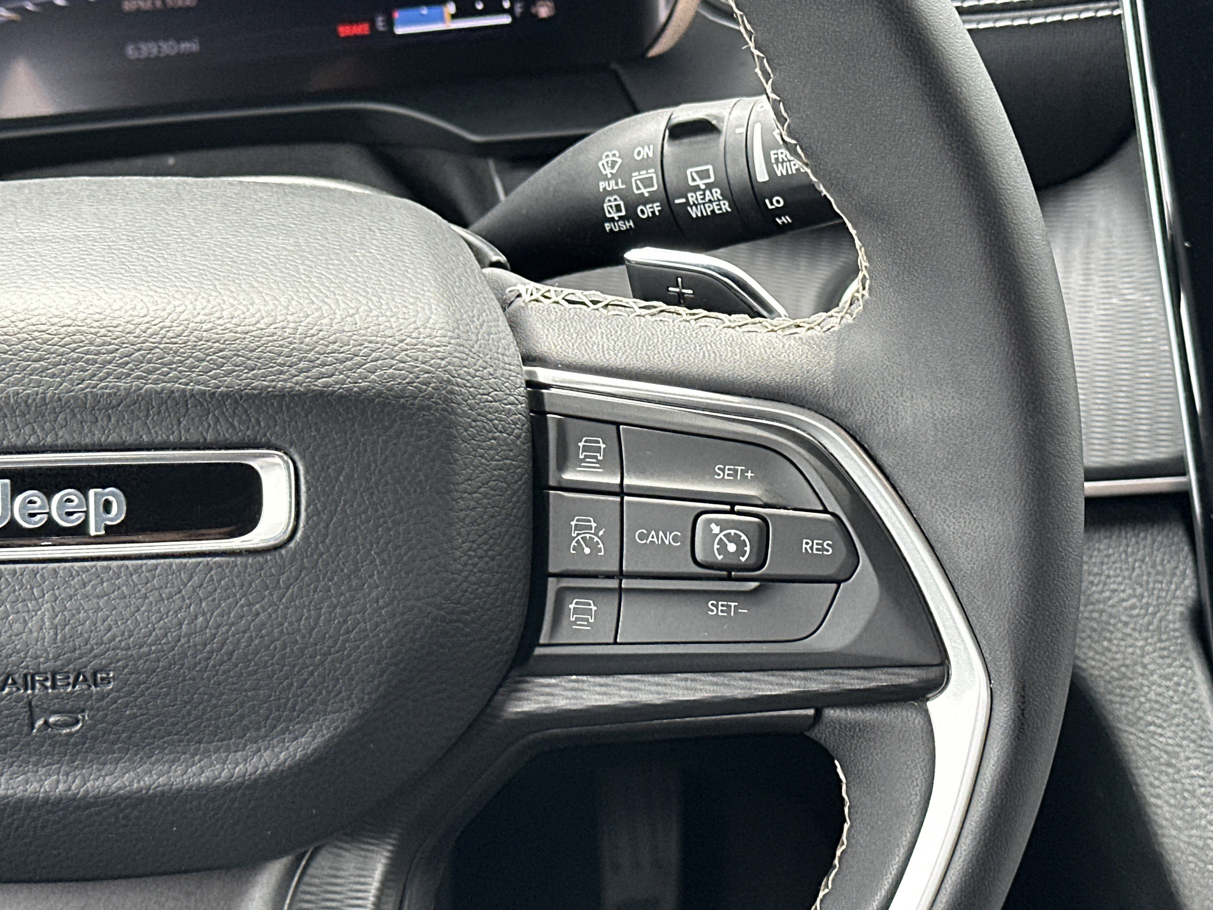 Used 2023 Jeep Grand Cherokee Altitude image 27