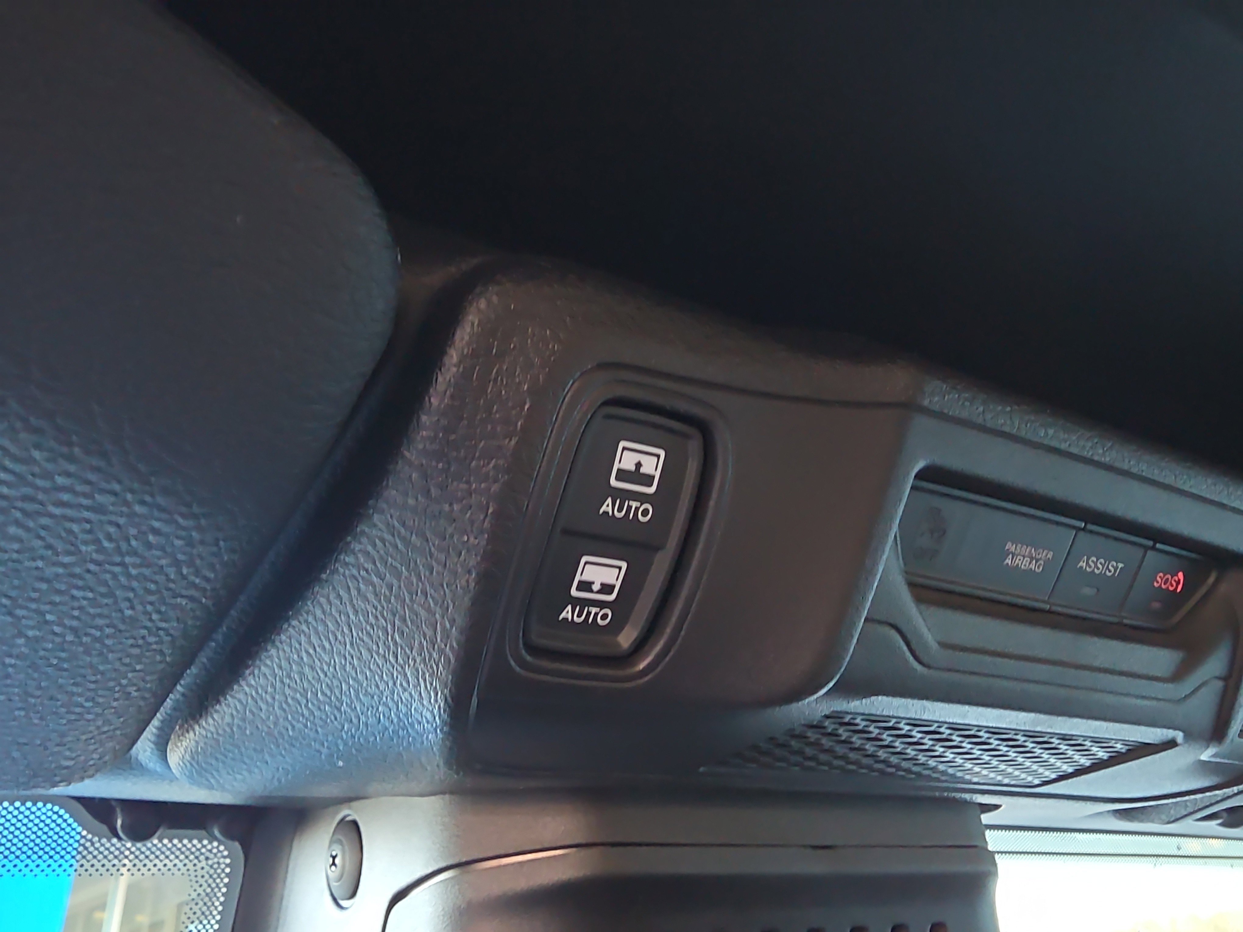 Used 2024 Jeep Wrangler Sahara w/ Technology Group image 29