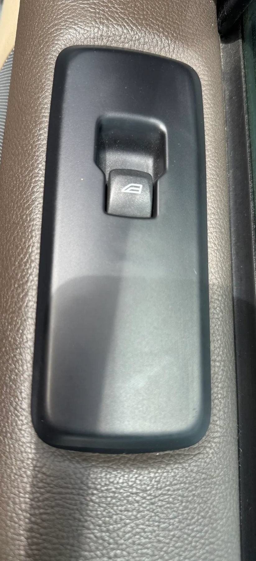 Used 2012 Land Rover LR4 HSE LUX AWD/4WD image 47