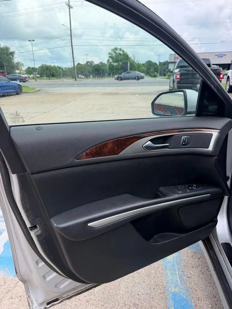 Used 2014 Lincoln MKZ AWD w/ Equipment Group 102A Reserve image 12