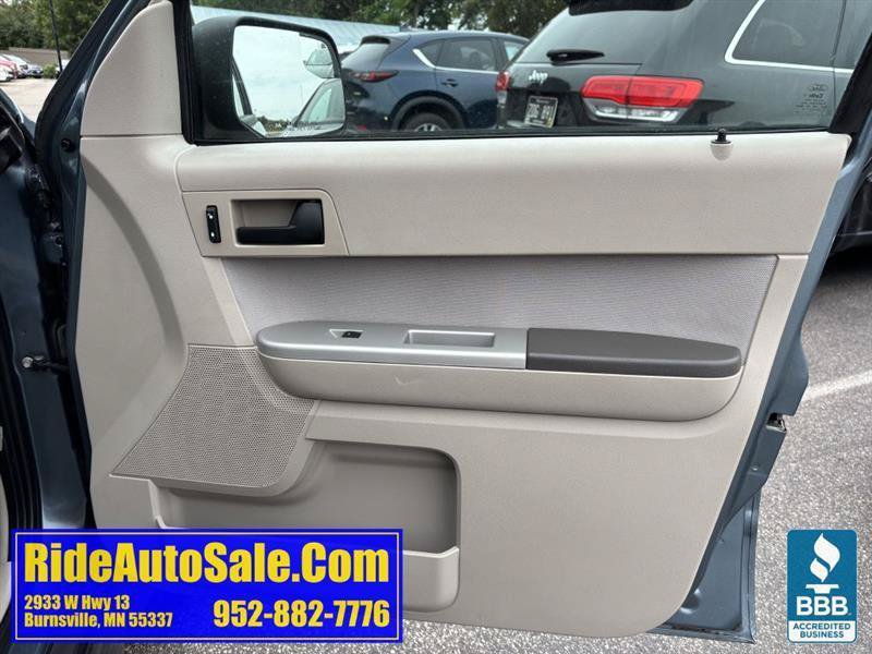 Used 2012 Ford Escape XLT FWD image 13