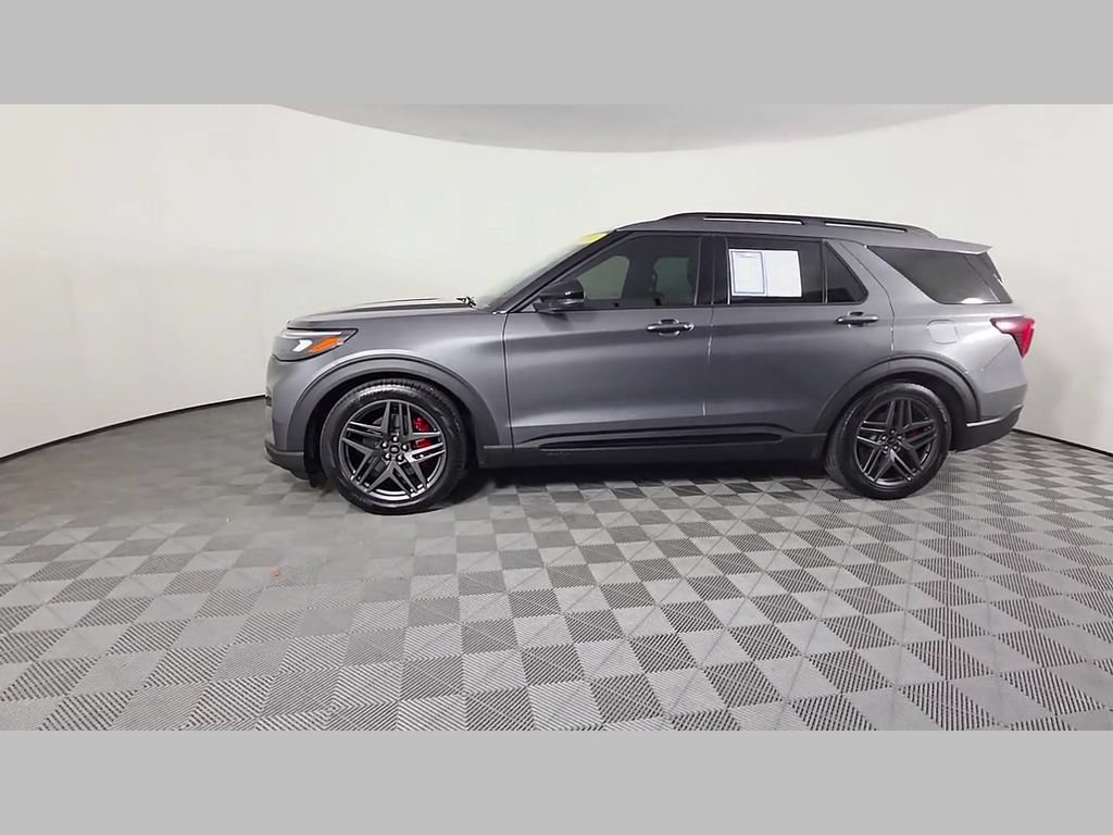Used 2025 Ford Explorer ST w/ Sun And Sound Package AWD/4WD image 46
