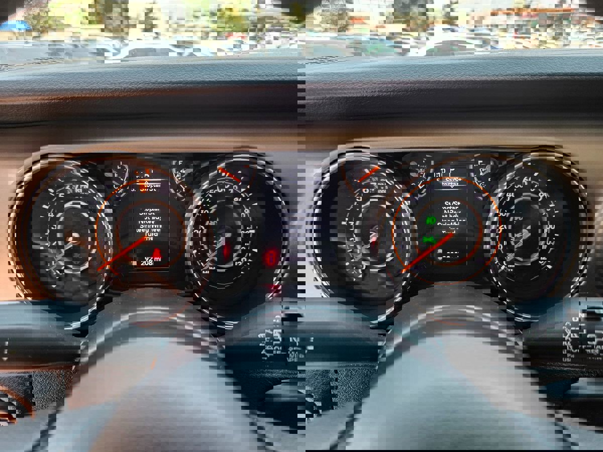 Used 2020 Jeep Wrangler Sport image 30