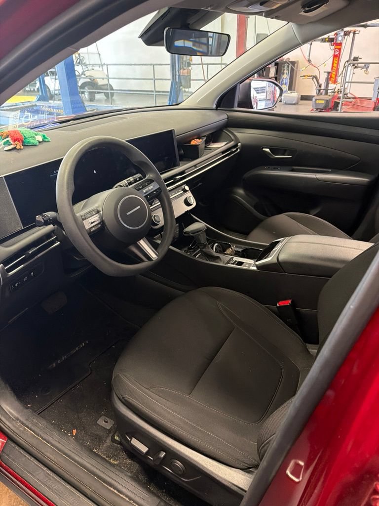 Used 2025 Hyundai Tucson SEL AWD/4WD image 2