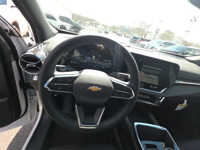 New 2026 Chevrolet Equinox LT image 13